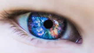 A contact lens